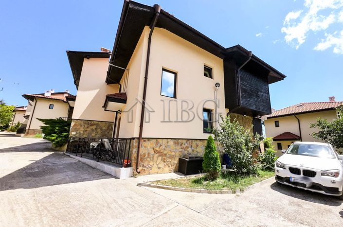 Image No.1-2 Bed House for sale