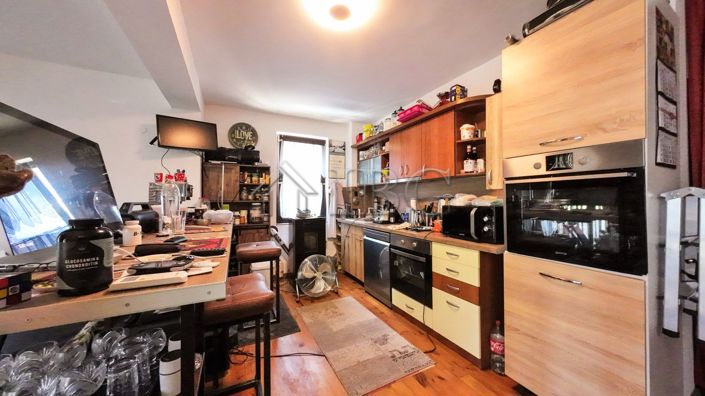 Image No.9-2 Bed House for sale