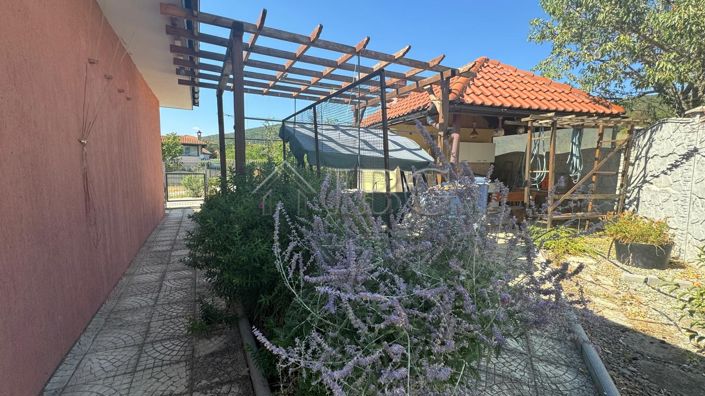 Image No.2-3 Bed House for sale