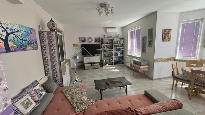 Image No.3-3 Bed House for sale