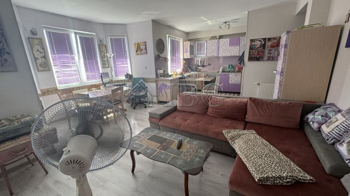 Image No.4-3 Bed House for sale