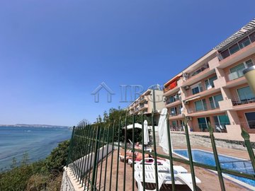 ref136081546892