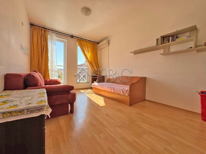 Image No.6-Apartment for sale