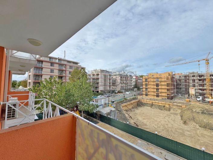 Image No.6-Apartment for sale