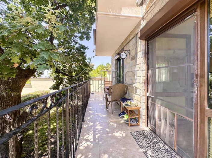 Image No.14-4 Bed House for sale