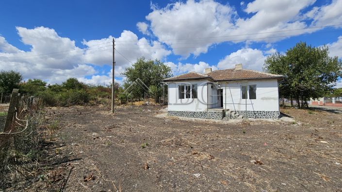 Image No.1-2 Bed House for sale