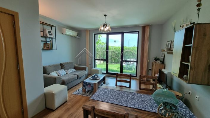 Image No.13-2 Bed House for sale