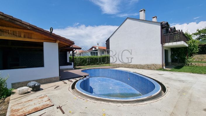 Image No.2-2 Bed House for sale