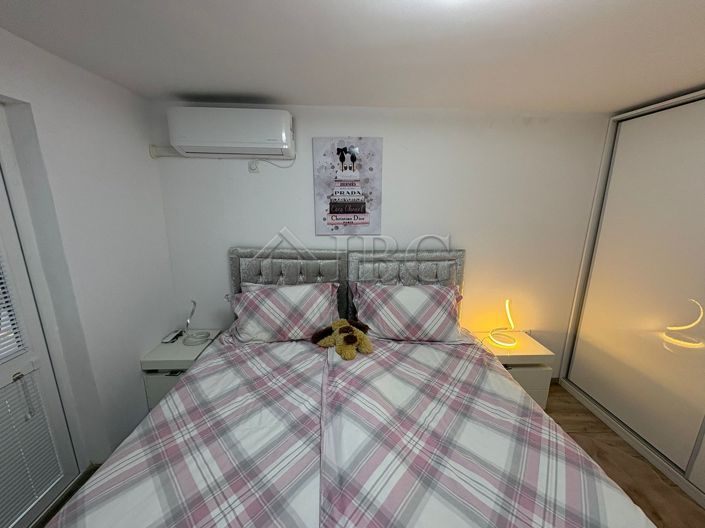 Image No.17-2 Bed House for sale