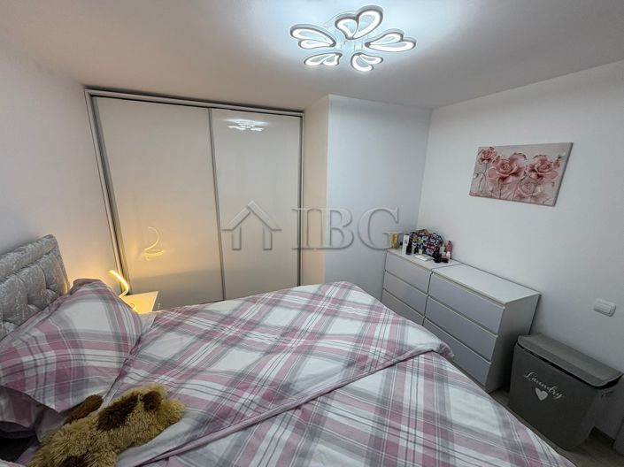 Image No.18-2 Bed House for sale