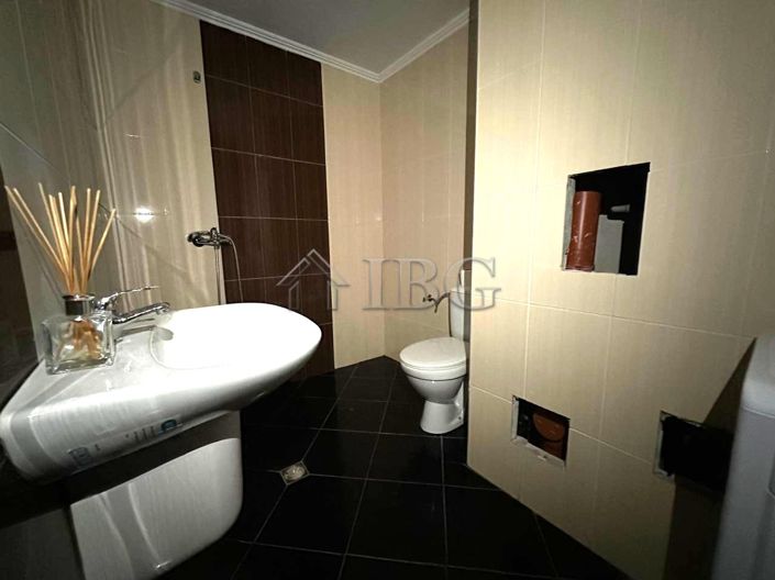 Image No.16-Restaurant for sale