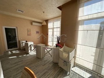 b7bd01438e0c412d8b27313058c8ccc6