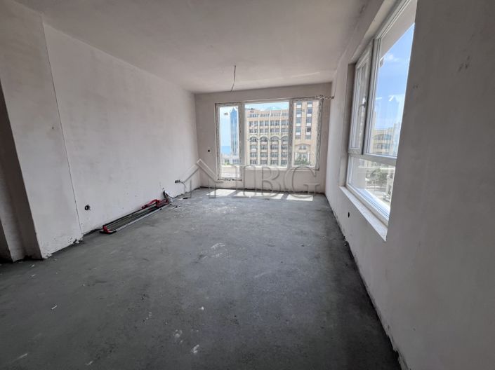 Image No.2-Appartement de 2 chambres à vendre à Burgas