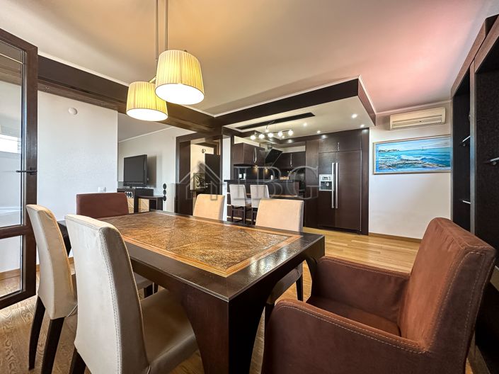 Image No.18-4 Bed Apartment for sale