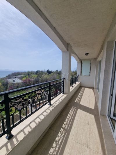 Image No.7-Apartment for sale