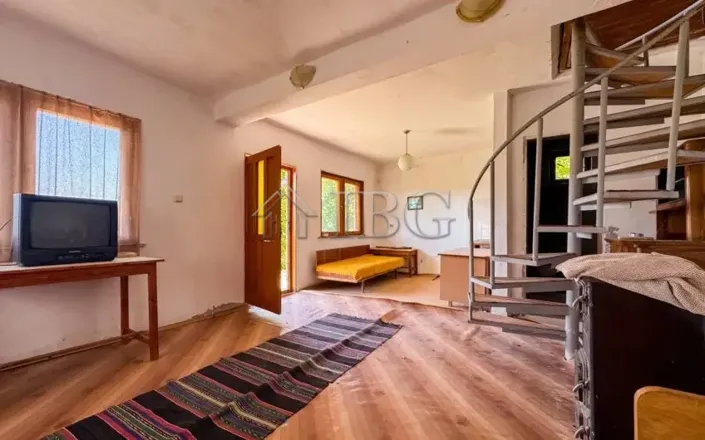 Image No.1-2 Bed House for sale