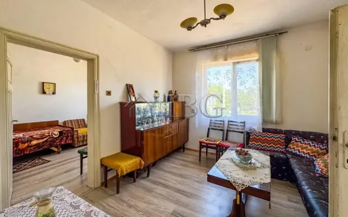 Image No.10-4 Bed House for sale