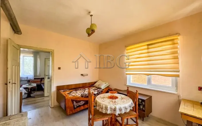 Image No.11-4 Bed House for sale