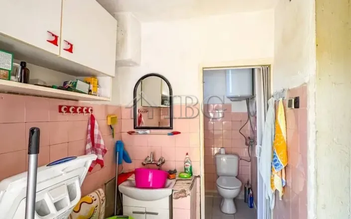 Image No.18-4 Bed House for sale