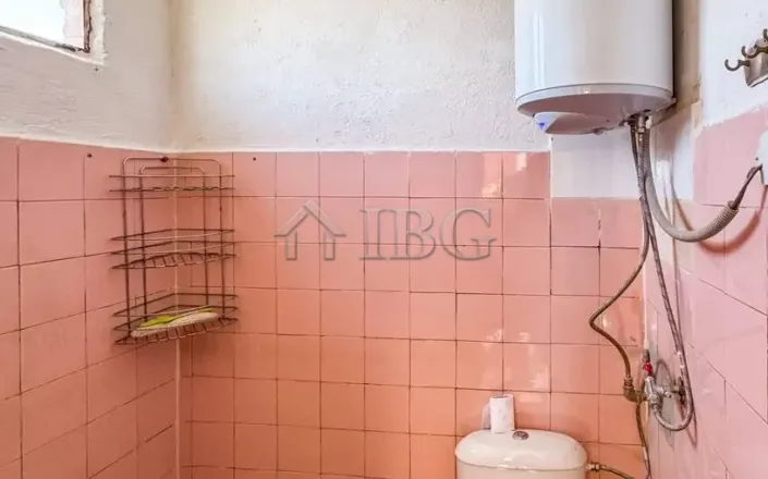 Image No.19-4 Bed House for sale