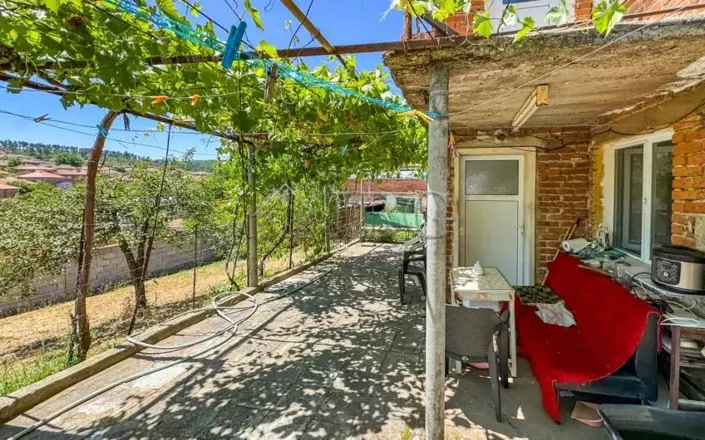 Image No.8-4 Bed House for sale