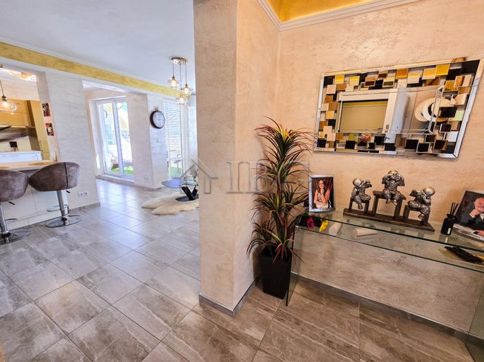 Image No.19-3 Bed Apartment for sale