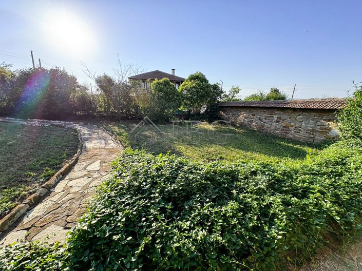Image No.13-2 Bed House for sale