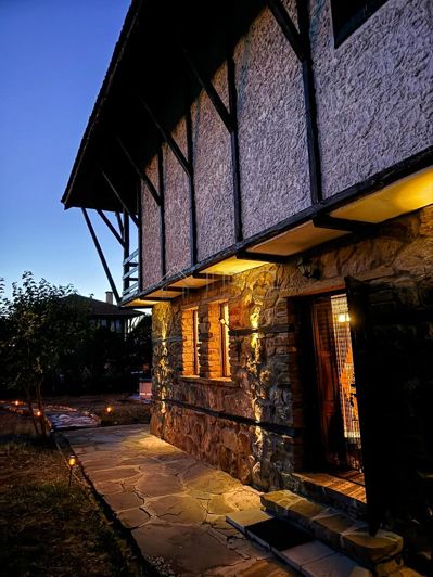 Image No.18-2 Bed House for sale