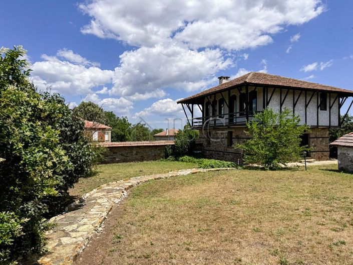 Image No.18-2 Bed House for sale