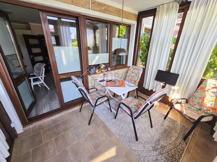 Image No.12-2 Bed House for sale