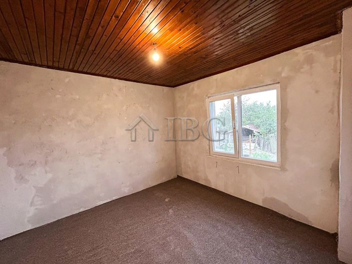 Image No.14-2 Bed House for sale