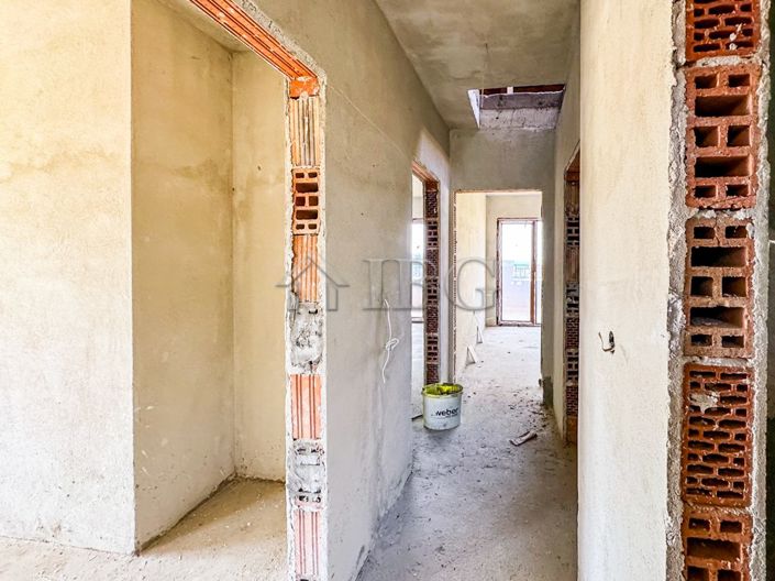 Image No.20-3 Bed House for sale