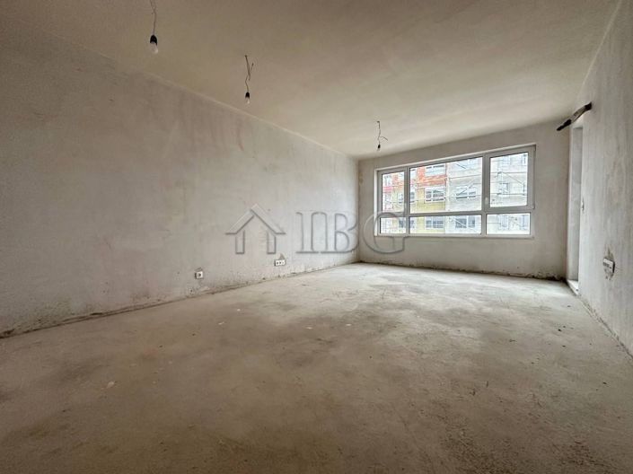 Image No.10-1 Bed Apartment for sale