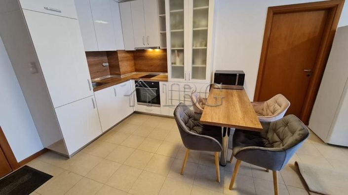 Image No.2-Appartement de 2 chambres à vendre à Burgas