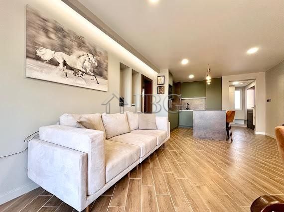 Image No.8-2 Bed Apartment for sale