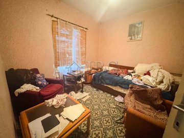 3-bedroom-house-with-outbuildings-cherven-rus