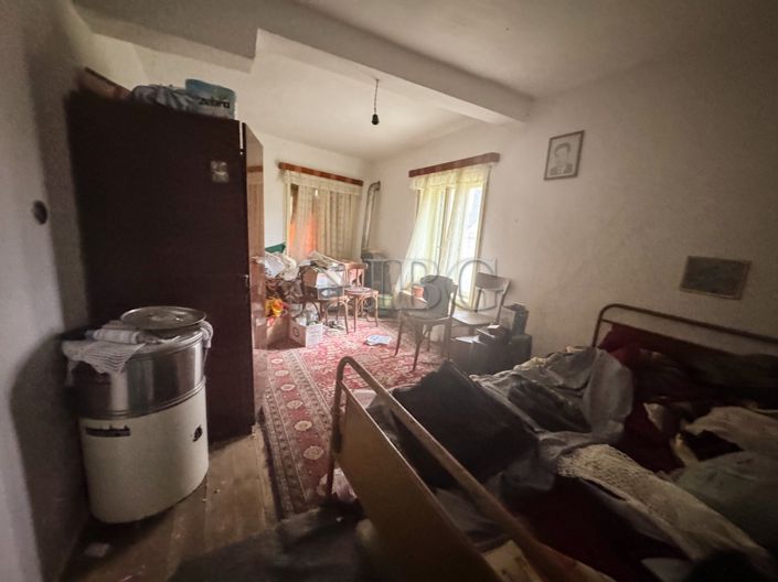 Image No.18-3 Bed House for sale