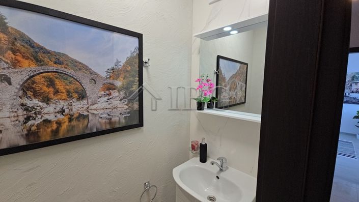 Image No.13-2 Bed Apartment for sale