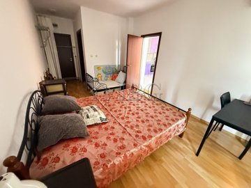 sunny-day-6-apartment-5