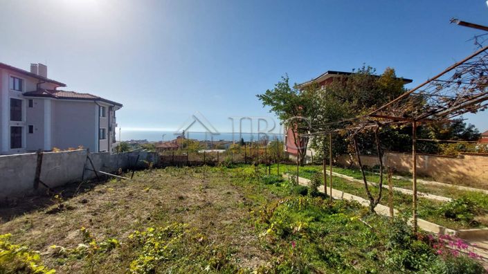 Image No.1-4 Bed House for sale