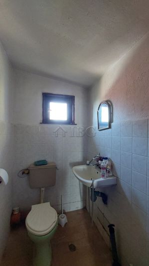 Image No.12-4 Bed House for sale