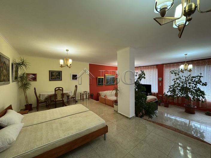 Image No.5-5 Bed Hotel for sale