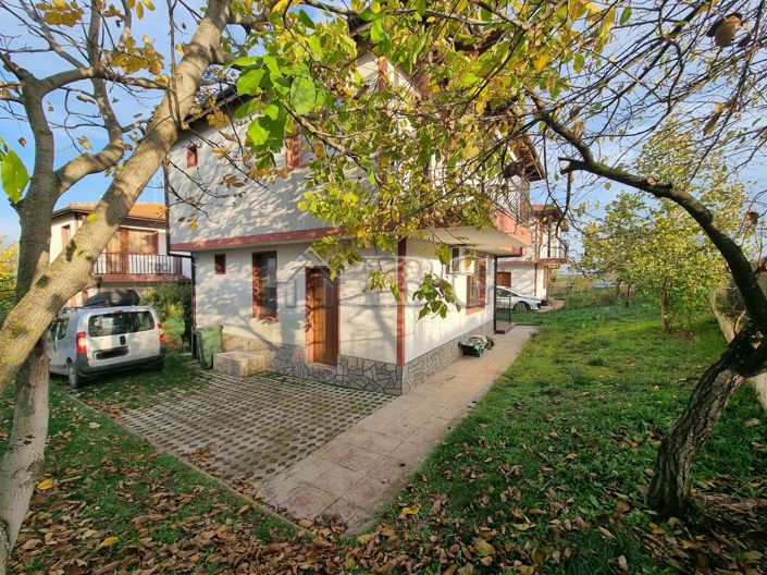 Image No.10-2 Bed House for sale