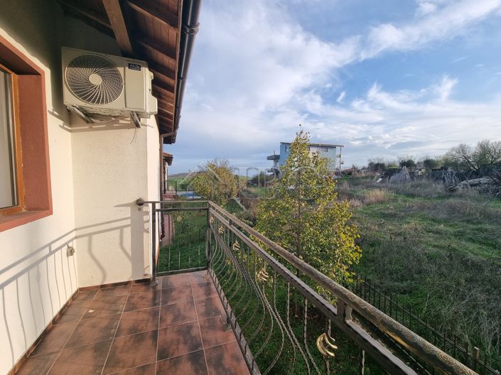 Image No.7-2 Bed House for sale