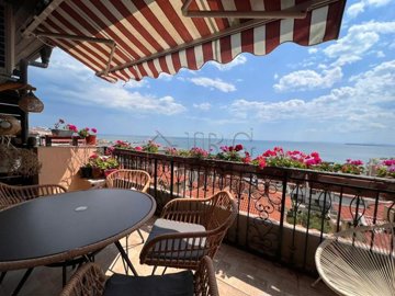 d4b3ee9bd47443deb83bc0481ee30e99