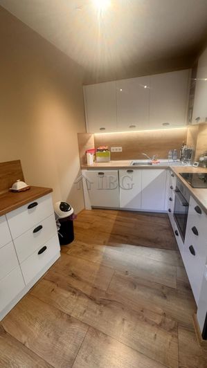 Image No.2-Appartement de 3 chambres à vendre à Burgas