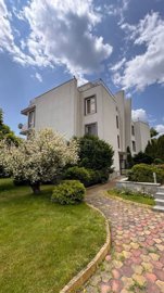 a0b7426478bd84949a6c09f1c31f2f27