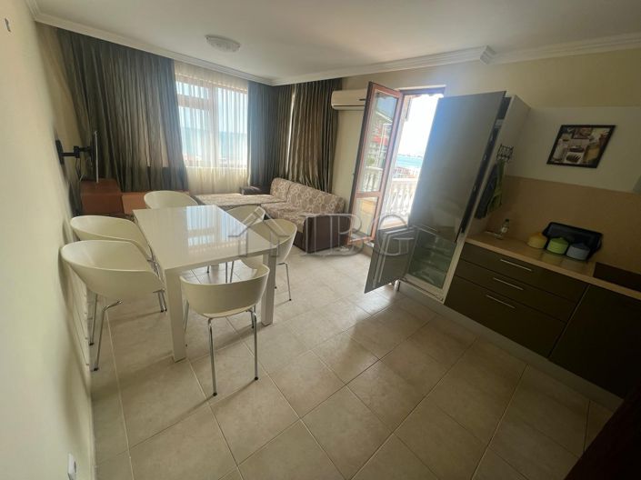 Image No.12-Appartement de 3 chambres à vendre à Burgas