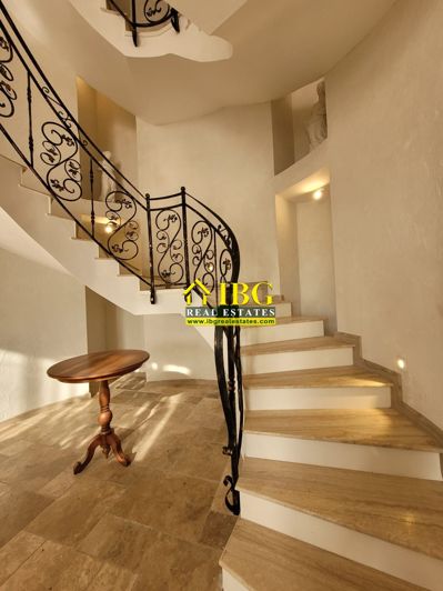 Image No.20-4 Bed Apartment for sale