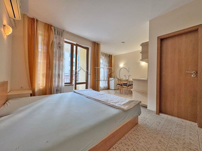 Image No.6-Apartment for sale